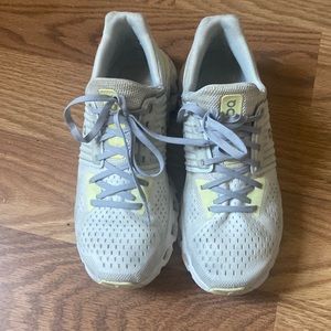 ON Running Cloudswift